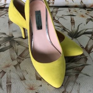 I.N.C. 2” leather upper high heels CHARTREUSE